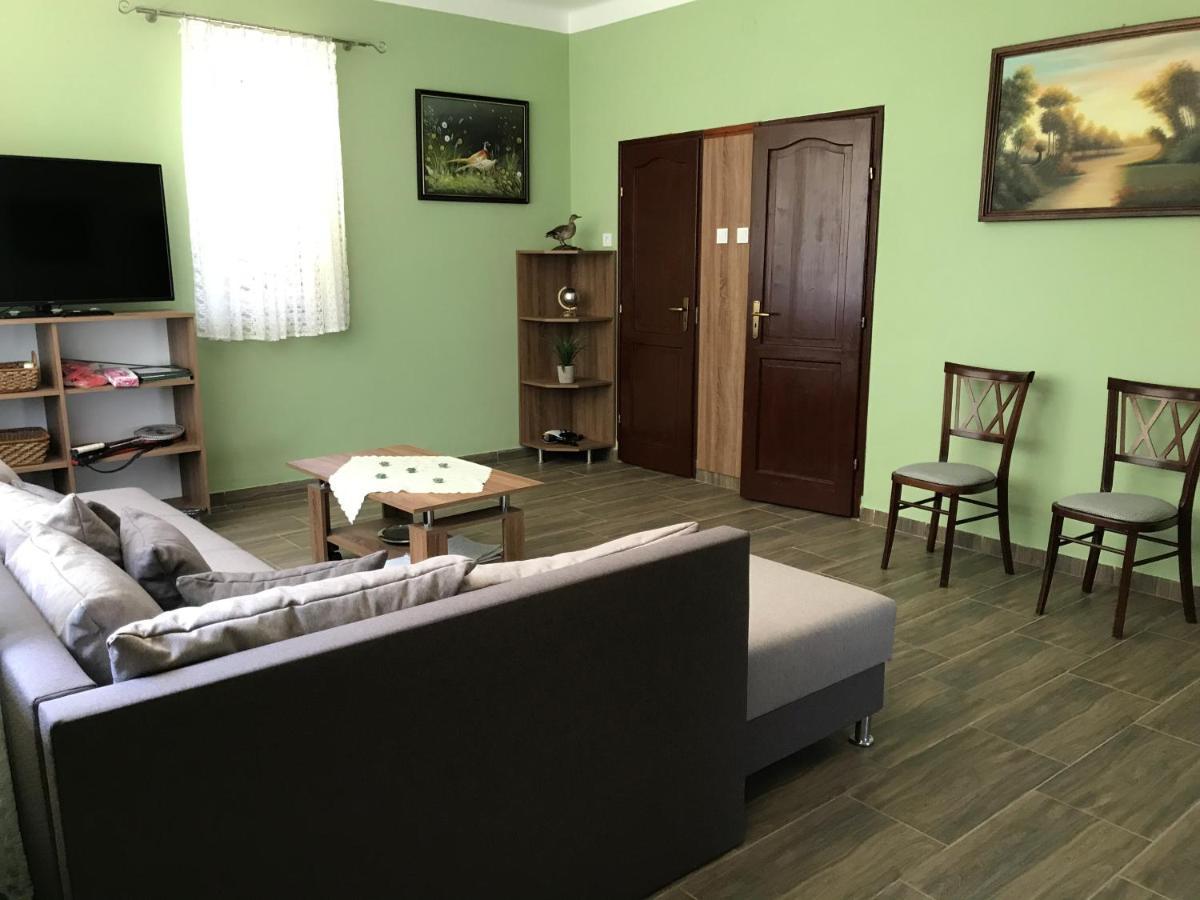 Venusz Ueduelocentrum Tiszacsege المظهر الخارجي الصورة
